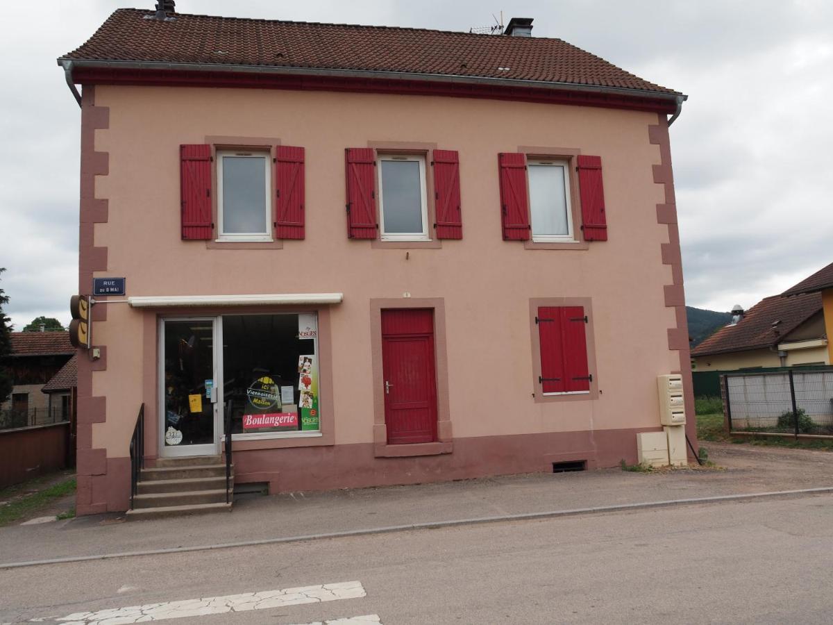Gite Le Renouveau Avec Jacuzzi Privatif Laveline Exterior foto