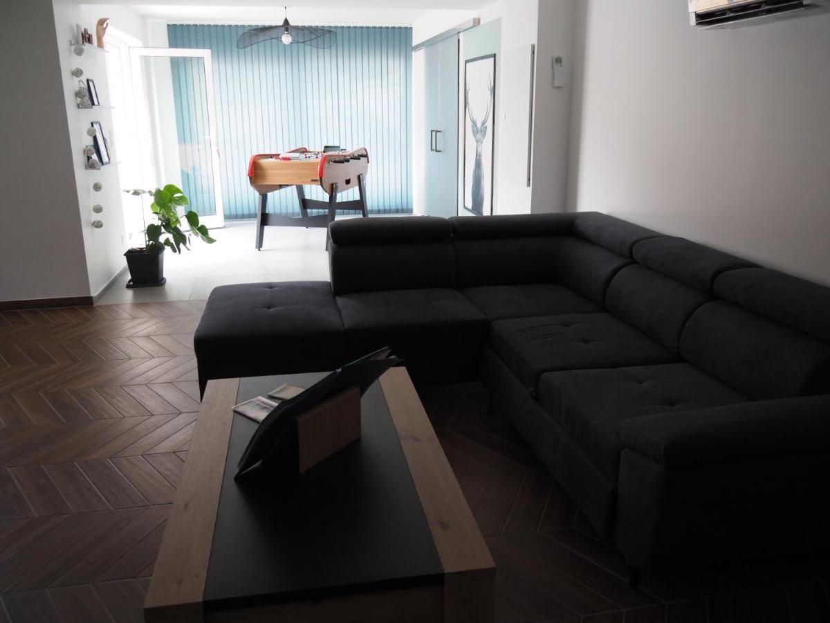 Gite Le Renouveau Avec Jacuzzi Privatif Laveline Exterior foto
