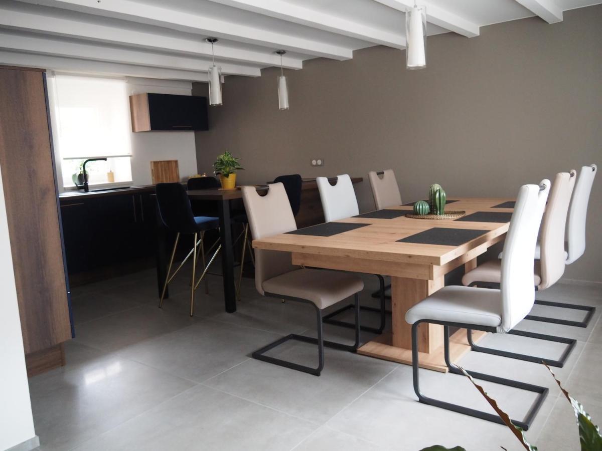 Gite Le Renouveau Avec Jacuzzi Privatif Laveline Exterior foto