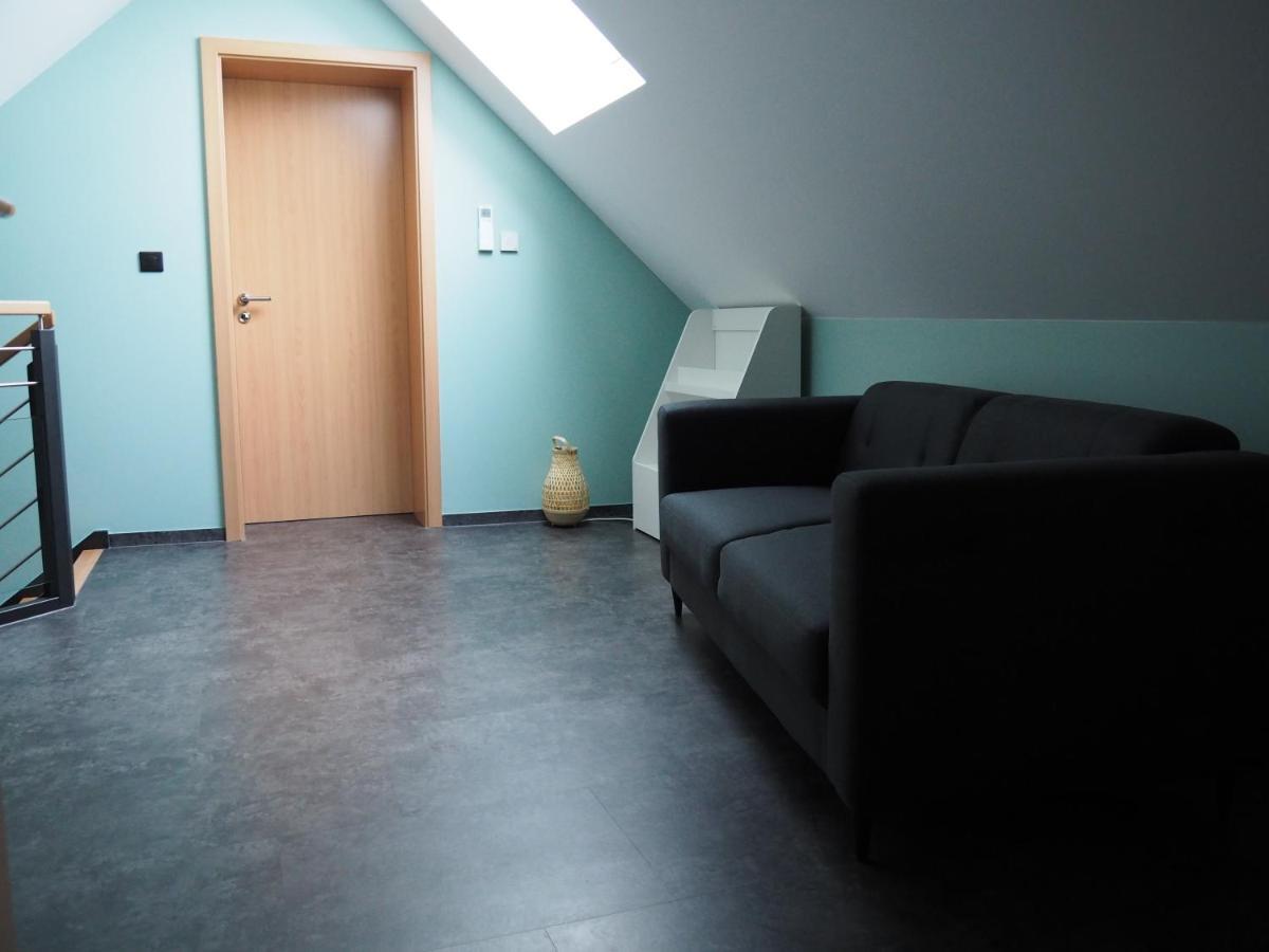 Gite Le Renouveau Avec Jacuzzi Privatif Laveline Exterior foto
