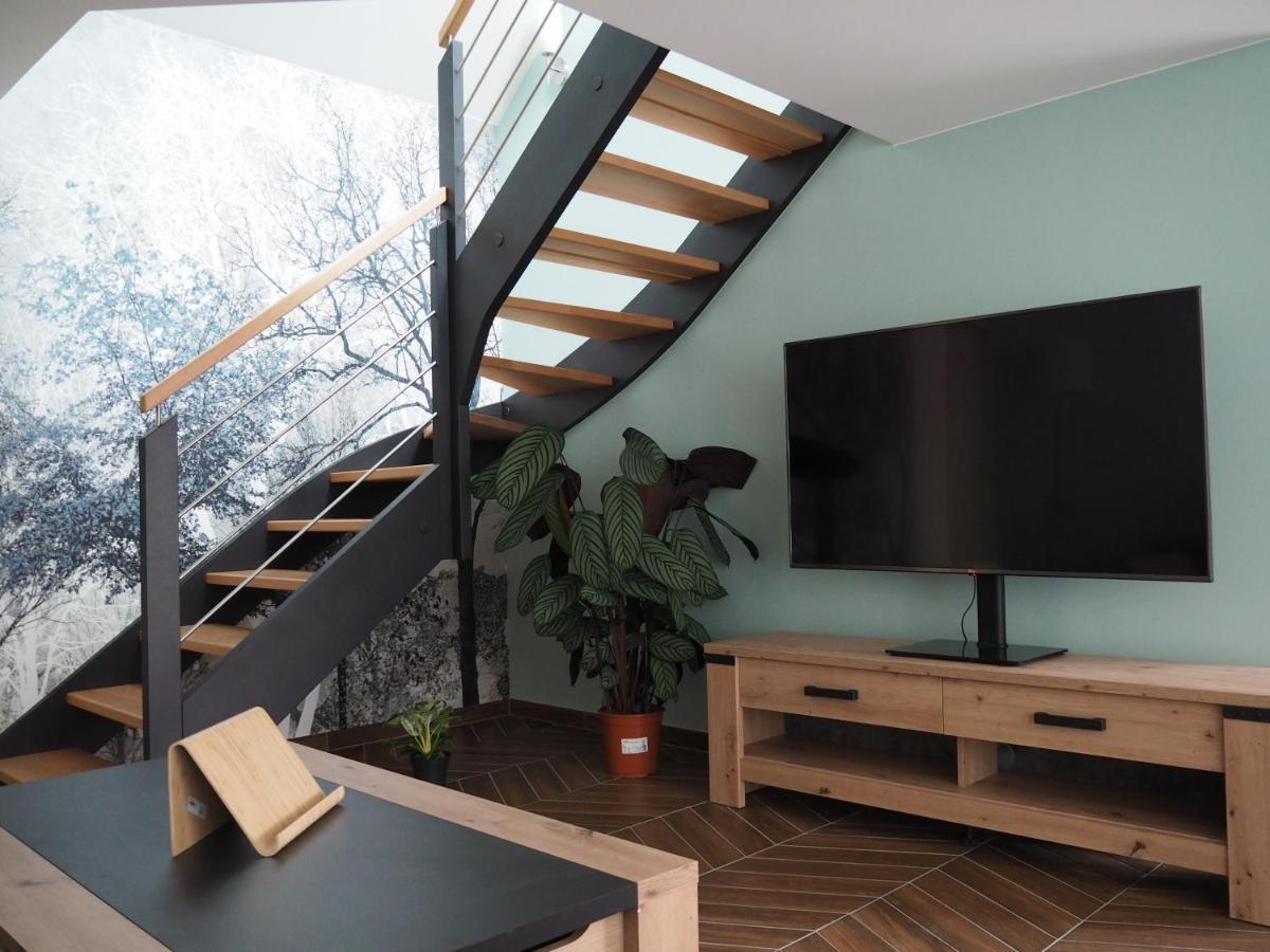 Gite Le Renouveau Avec Jacuzzi Privatif Laveline Exterior foto