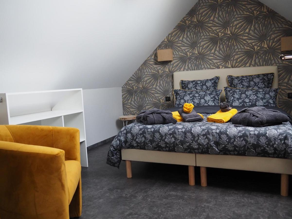 Gite Le Renouveau Avec Jacuzzi Privatif Laveline Exterior foto